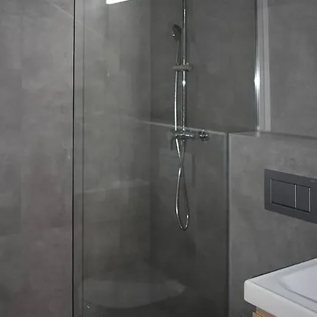 La Perle Montana * 克莱恩 蒙塔纳